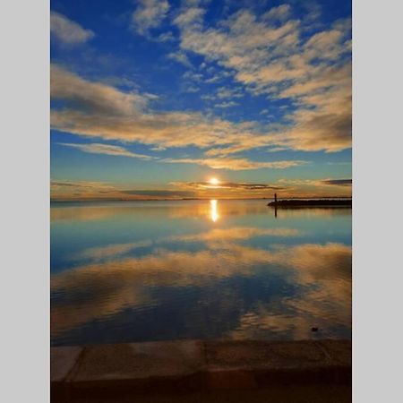 Appartement Cosy Dans Residence Sur Le Port De Marseillan 马瑟伊兰 外观 照片